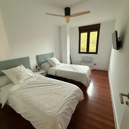 Frente Al Mar * Кучия